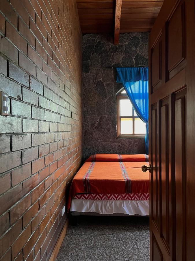 Casa Qatzij - Guest House, Lake Atitlan San Lucas Tolimán Eksteriør billede